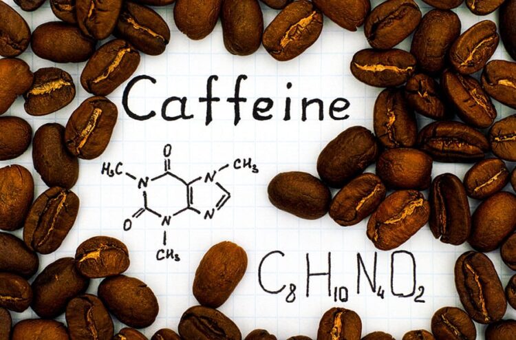 Thói quen uống cà phê nguyên chất có giảm nguy cơ bị đột quỵ?